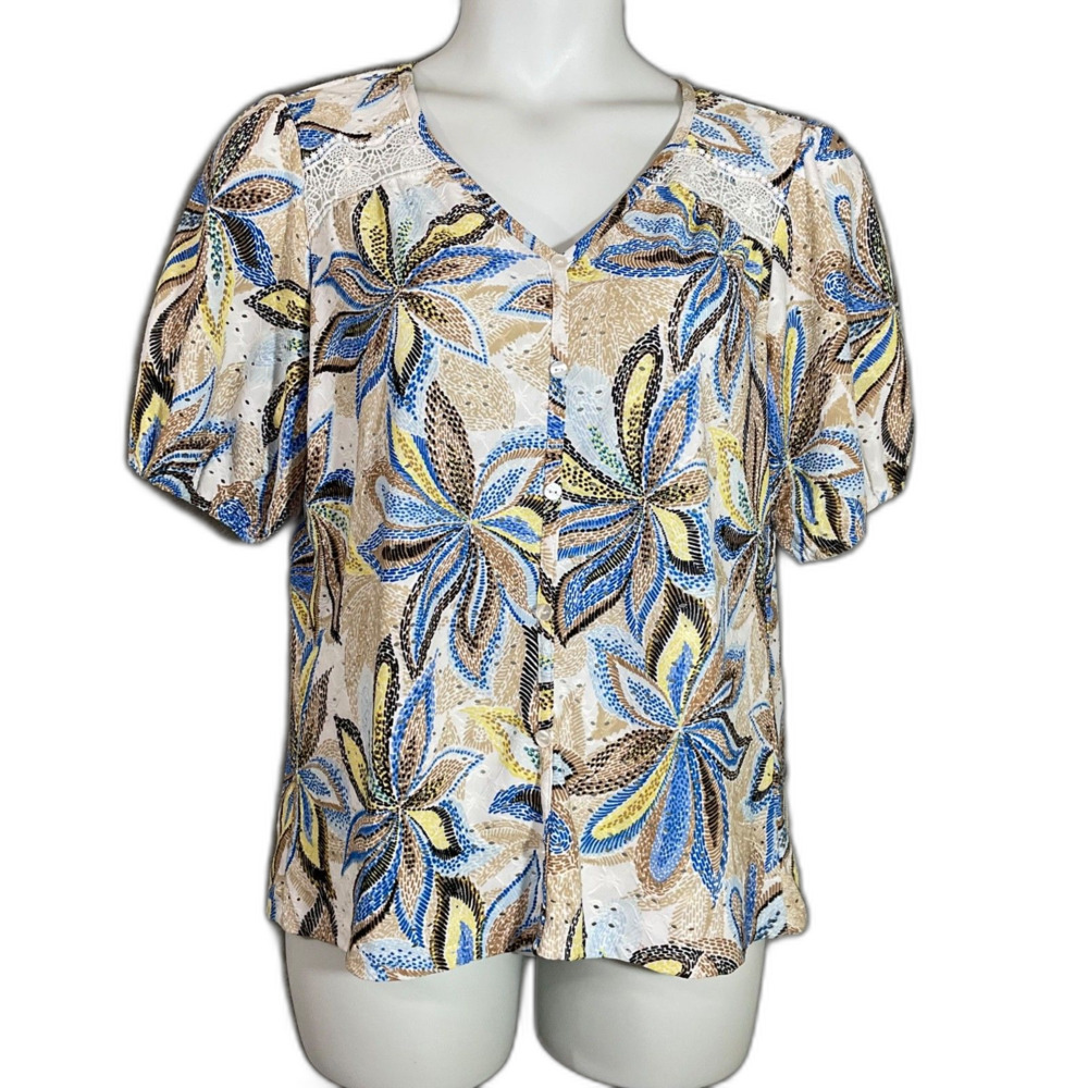 Adrienne Vittadini Top Women's L Tropical Resort Stretchy eyelet /button details